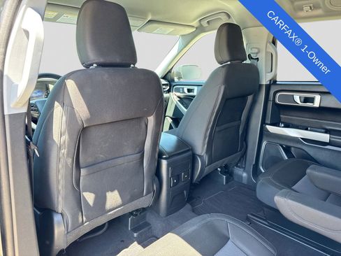Used 2024 Ford Explorer XLT AWD/4WD image 20