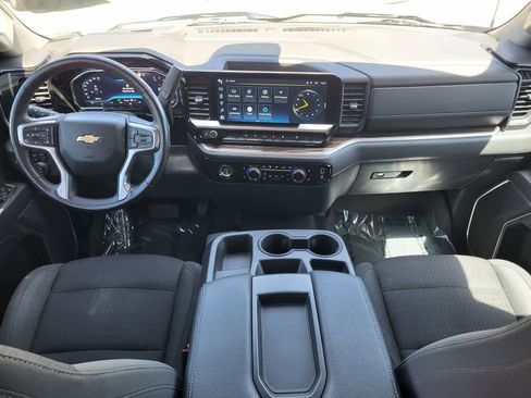 Used 2022 Chevrolet Silverado 1500 LT w/ Z71 Off-Road Package AWD/4WD image 26