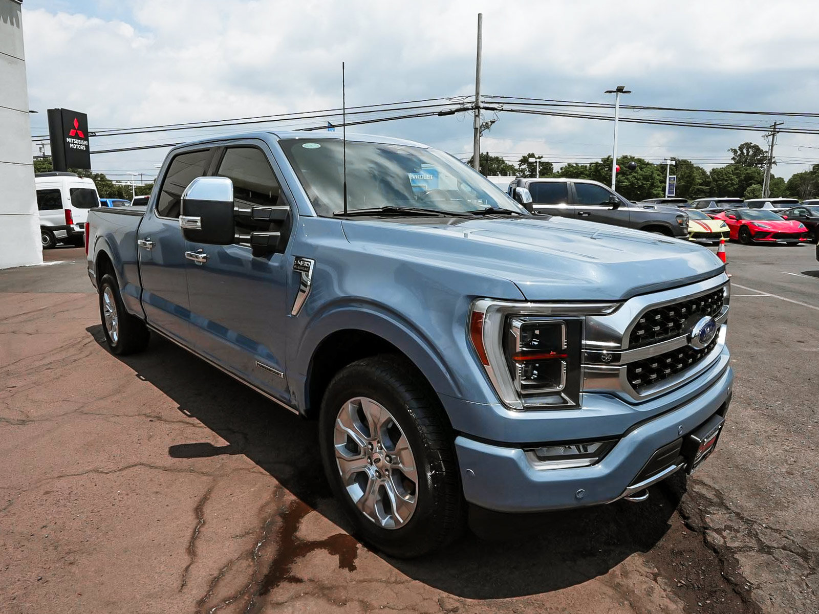 Used 2023 Ford F150 Platinum w/ FX4 Off-Road Package AWD/4WD image 3