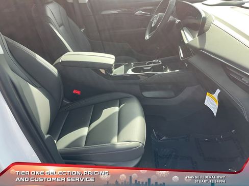 New 2025 Buick Envision Preferred image 36