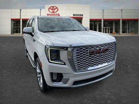 Used 2024 GMC Yukon Denali w/ Max Trailering Package image 3