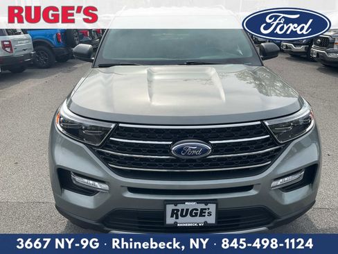 Used 2020 Ford Explorer XLT w/ Equipment Group 202A image 7