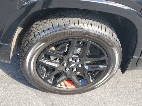Used 2020 Chevrolet Traverse Premier w/ Redline Edition AWD/4WD image 5