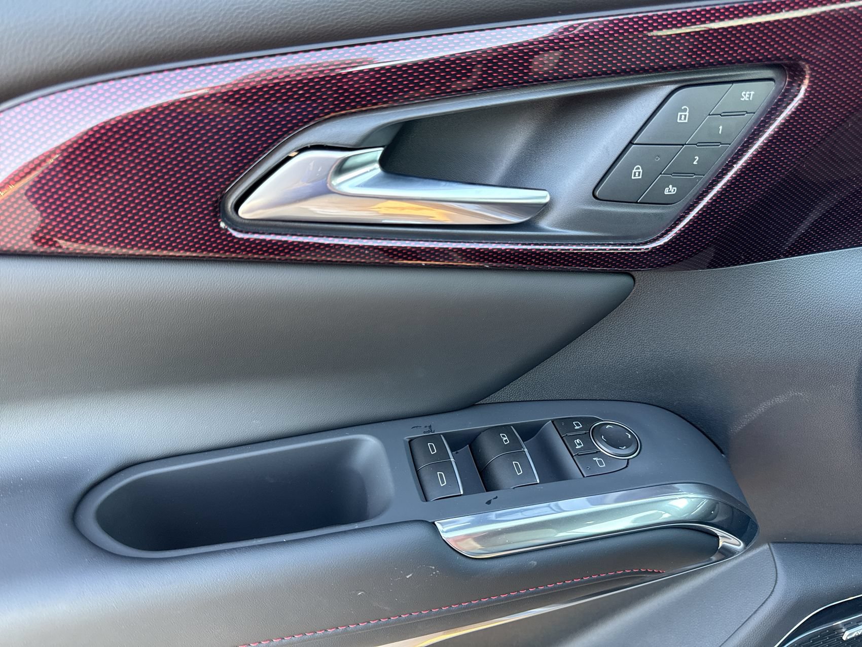 New 2027 Chevrolet Traverse RS FWD image 14