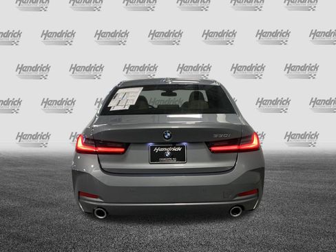 Used 2025 BMW 330i Sedan w/ Convenience Package image 7