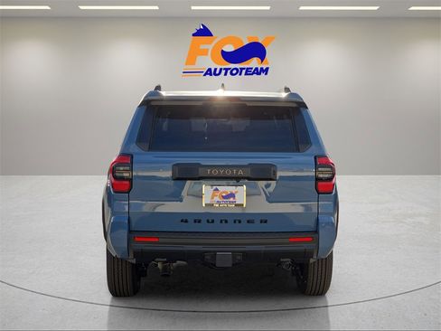 New 2026 Toyota 4Runner SR5 image 4