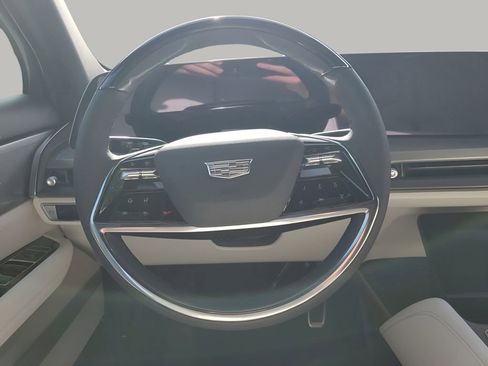 New 2026 Cadillac Vistiq Luxury AWD/4WD image 24