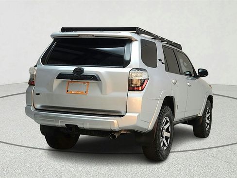 Used 2018 Toyota 4Runner TRD Off-Road image 5