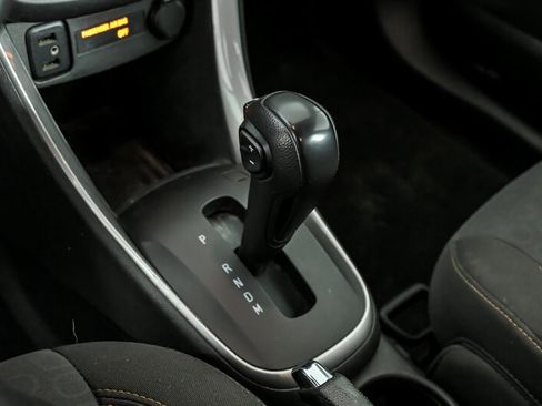 Used 2018 Chevrolet Trax LS image 30