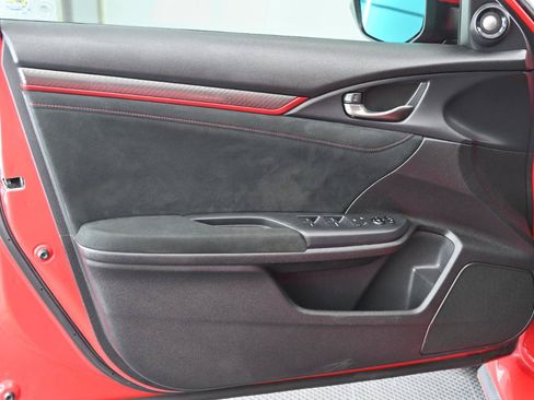 Used 2020 Honda Civic Type R image 25