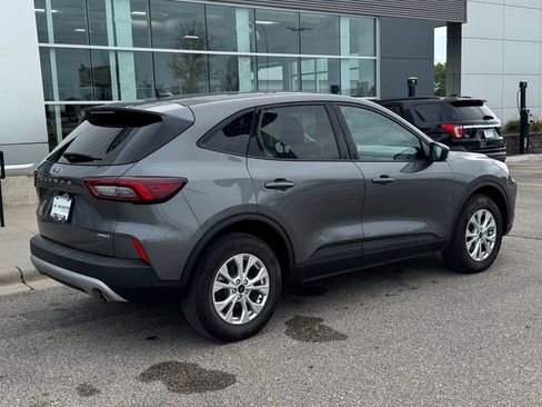 Used 2025 Ford Escape Active AWD/4WD image 46