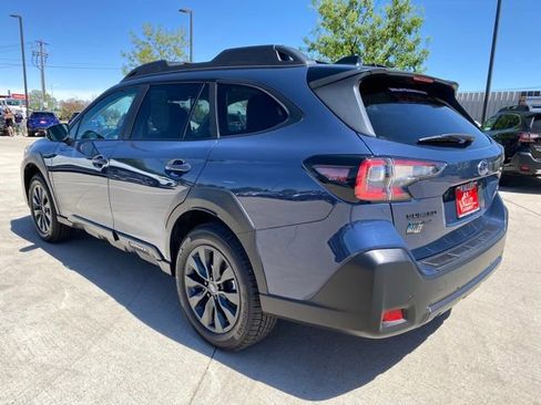 Used 2024 Subaru Outback Onyx Edition w/ Tech Package 3 AWD/4WD image 3
