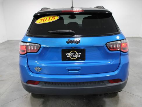 Used 2018 Jeep Compass Latitude FWD image 8