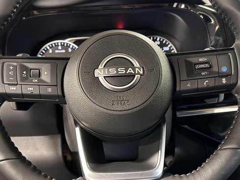 New 2025 Nissan Pathfinder SL image 23