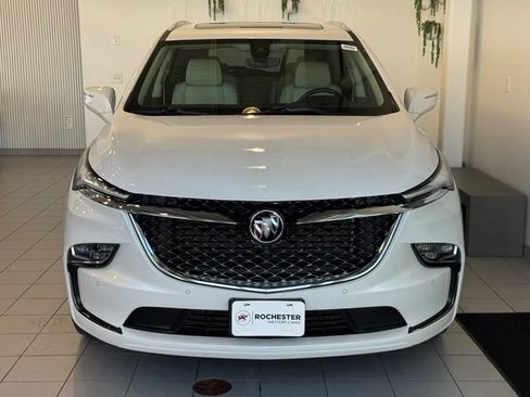 Used 2022 Buick Enclave Avenir w/ Avenir Technology Package AWD/4WD image 41
