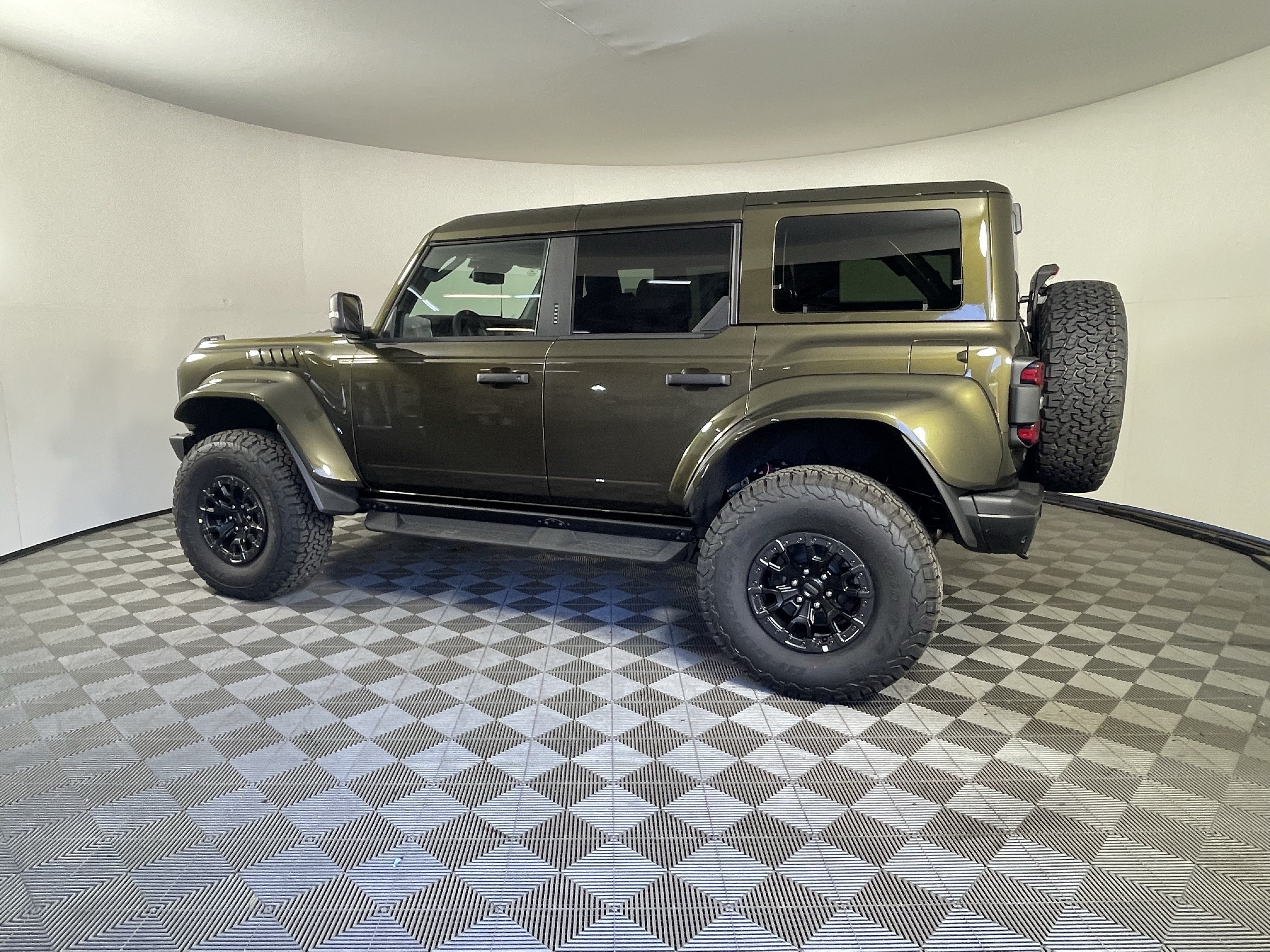 New 2026 Ford Bronco Raptor w/ Interior Carbon Fiber Pack AWD/4WD image 2