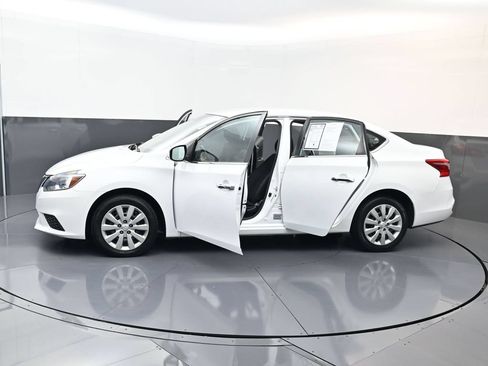 Used 2018 Nissan Sentra S FWD image 31
