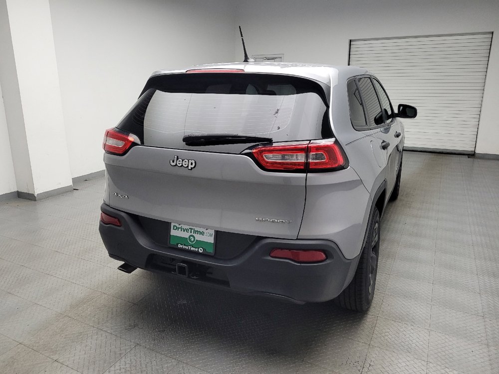 Used 2014 Jeep Cherokee Sport w/ Trailer Tow Group AWD/4WD image 7