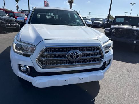 Used 2017 Toyota Tacoma Limited w/ Tow Package AWD/4WD image 7