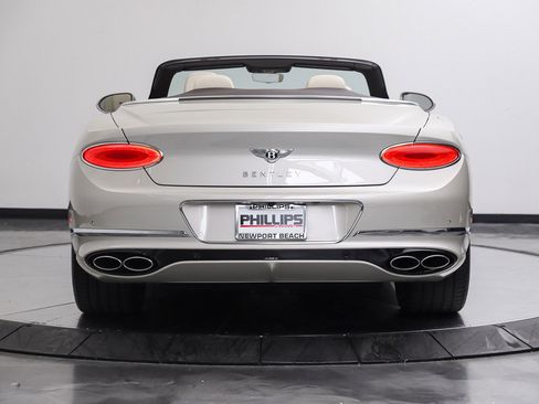 Used 2022 Bentley Continental GT AWD/4WD image 13