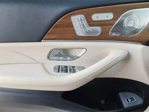 Used 2022 Mercedes-Benz GLE 450 4MATIC image 24