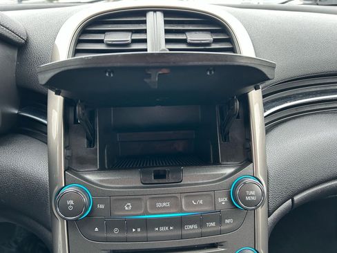 Used 2013 Chevrolet Malibu LT image 23