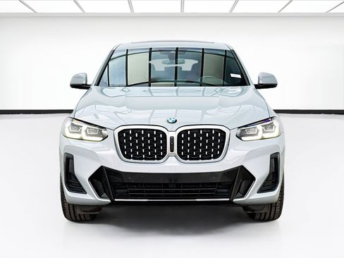 Used 2022 BMW X4 xDrive30i w/ M Sport Package 2 AWD/4WD image 2