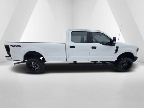 Used 2018 Ford F250 XL w/ Power Equipment Group image 8