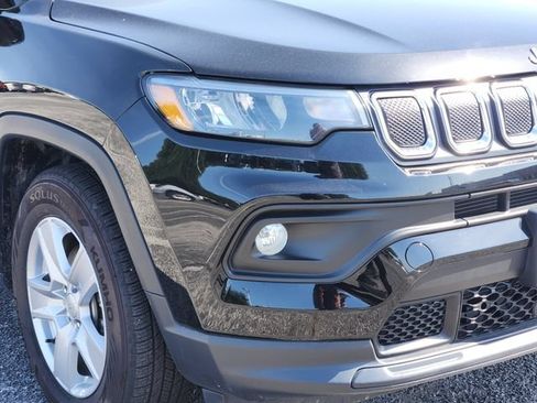 Used 2022 Jeep Compass Latitude w/ Convenience Group FWD image 8