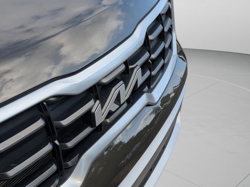 Certified 2023 Kia Telluride S w/ S Sunroof Package image 12