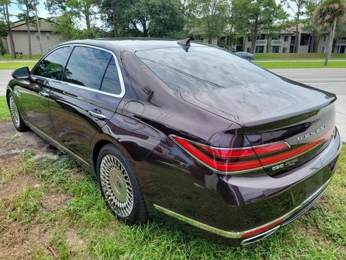 Used 2020 Genesis G90 5.0 Ultimate RWD image 9