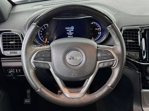 Used 2019 Jeep Grand Cherokee Overland image 18