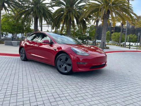 Used 2022 Tesla Model 3 image 4