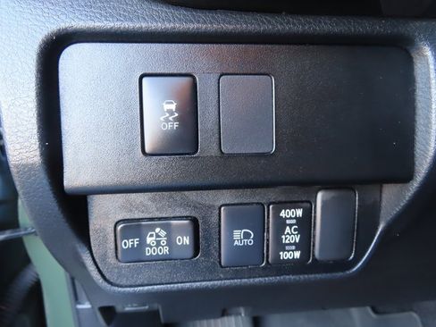 Used 2022 Toyota Tacoma TRD Sport image 35