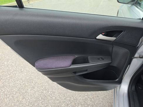Used 2009 Honda Accord LX-P image 12