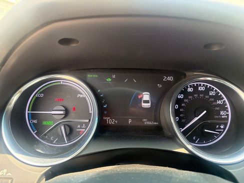 Used 2020 Toyota Camry XLE FWD image 8