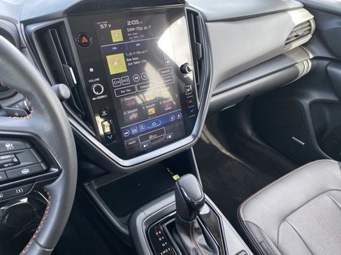 Certified 2024 Subaru Crosstrek 2.5i Limited w/ Crosstrek Mirror Package image 16