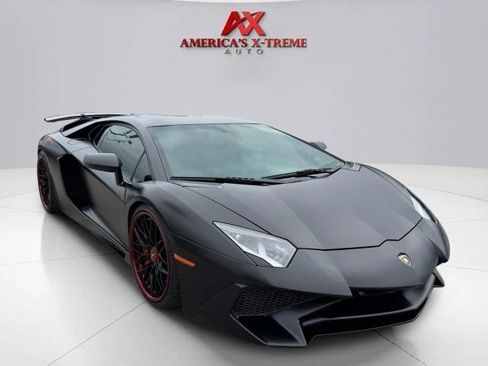 Used 2017 Lamborghini Aventador LP 750-4 Superveloce AWD/4WD image 8