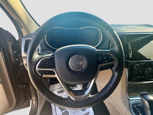 Used 2019 Jeep Grand Cherokee Limited AWD/4WD image 12