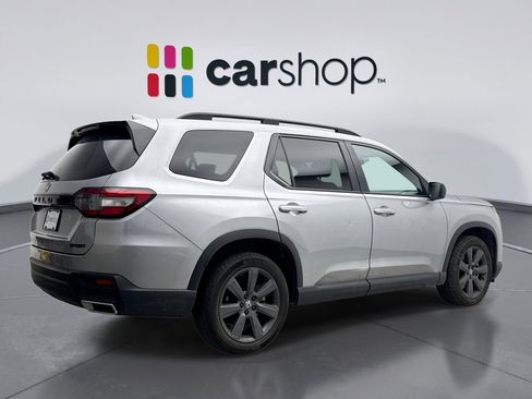 Used 2023 Honda Pilot Sport image 5
