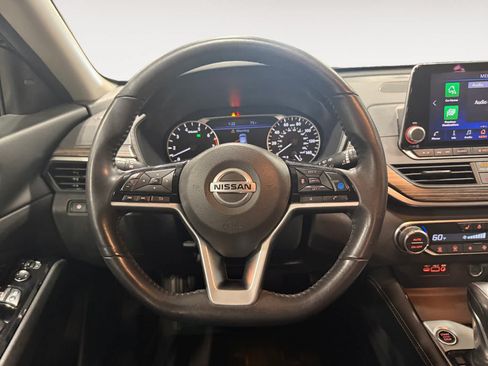 Used 2021 Nissan Altima 2.5 SL FWD image 13