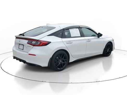 Used 2024 Honda Civic Sport image 4