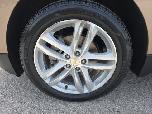 Used 2019 Chevrolet Equinox Premier FWD image 46