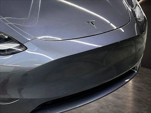 Used 2022 Tesla Model Y Performance AWD/4WD image 36