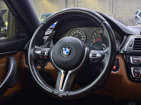 Used 2018 BMW M4 Coupe RWD image 19