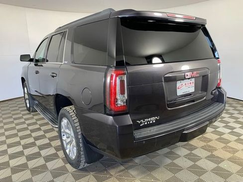 Used 2017 GMC Yukon SLT w/ Open Road Package AWD/4WD image 7