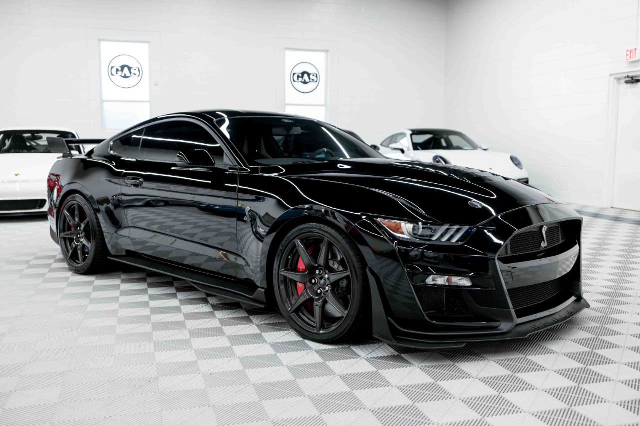 Used 2021 Ford Mustang Shelby GT500 w/ Carbon Fiber Track Pack RWD image 6