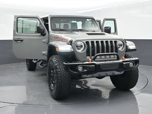 Used 2023 Jeep Gladiator Mojave w/ LED Lighting Group AWD/4WD image 63