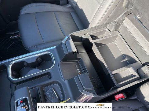 Used 2025 Chevrolet Silverado 1500 LTZ w/ LTZ Premium Package image 17