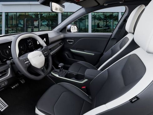 New 2025 Kia K4 GT-Line Turbo image 17